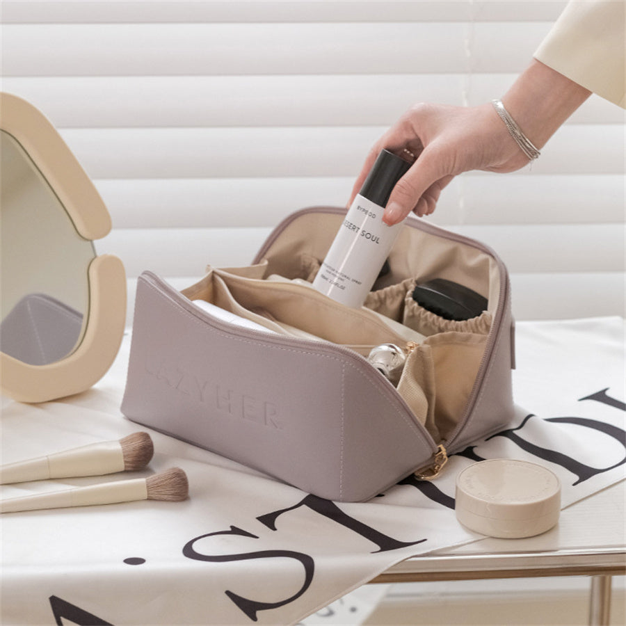 👜 Leather Makeup Pouch