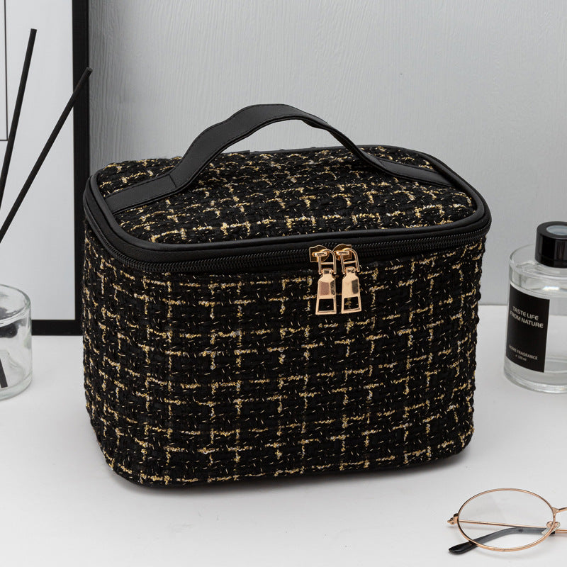 👜 Makeup Bag